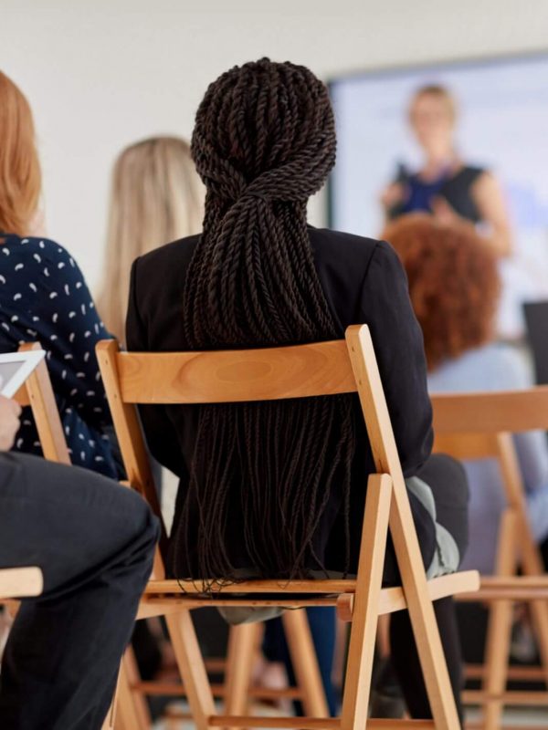 image-business-conference-in-session